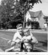 64-06-00_Kenny_and_Robin.jpg (16722 bytes)